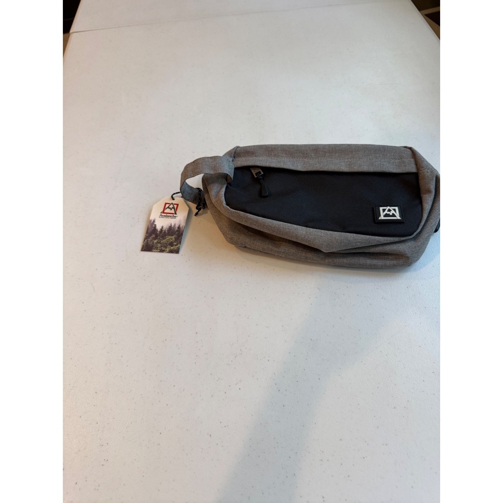 Avalanche Gray Black Outdoor Travel Toiletry Bag Accessory Pouch new NWT